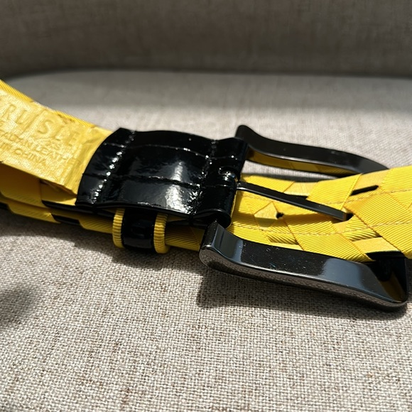 Vtg Carlisle genuine Italian leather wide yellow & black belt Sz xsmall - Picture 8 of 9